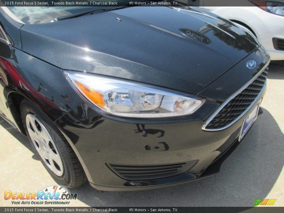 2015 Ford Focus S Sedan Tuxedo Black Metallic / Charcoal Black Photo #2
