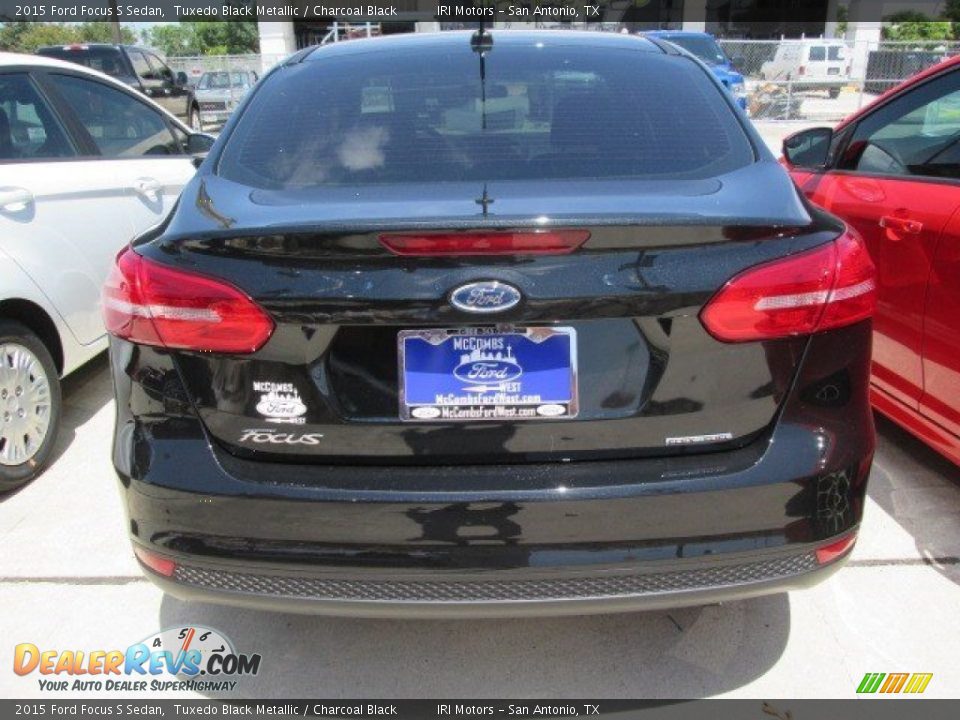 2015 Ford Focus S Sedan Tuxedo Black Metallic / Charcoal Black Photo #8