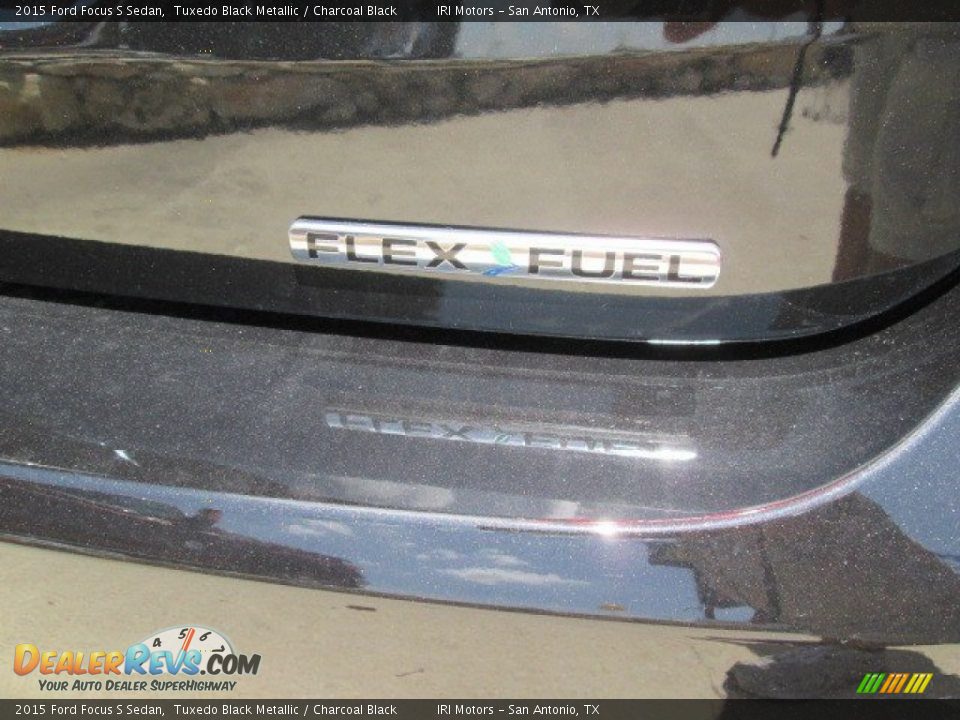 2015 Ford Focus S Sedan Tuxedo Black Metallic / Charcoal Black Photo #11