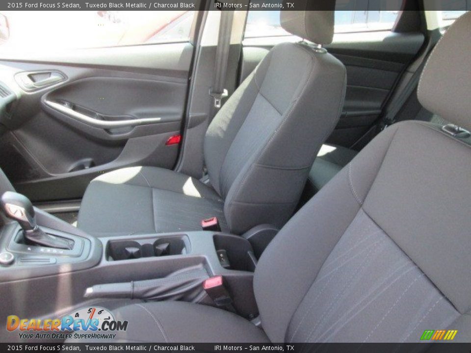 2015 Ford Focus S Sedan Tuxedo Black Metallic / Charcoal Black Photo #17