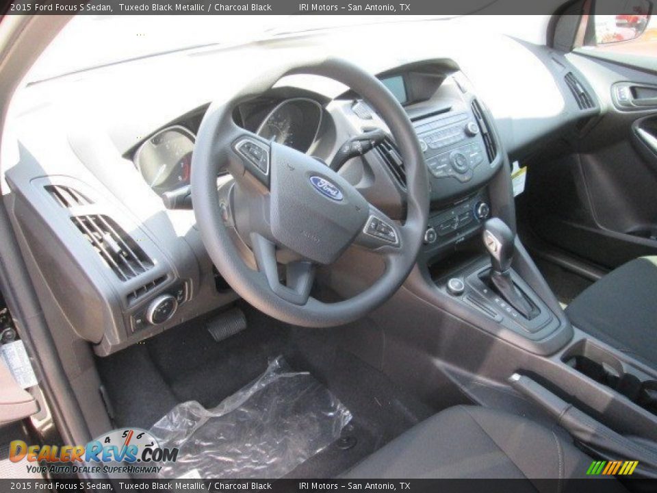 2015 Ford Focus S Sedan Tuxedo Black Metallic / Charcoal Black Photo #19