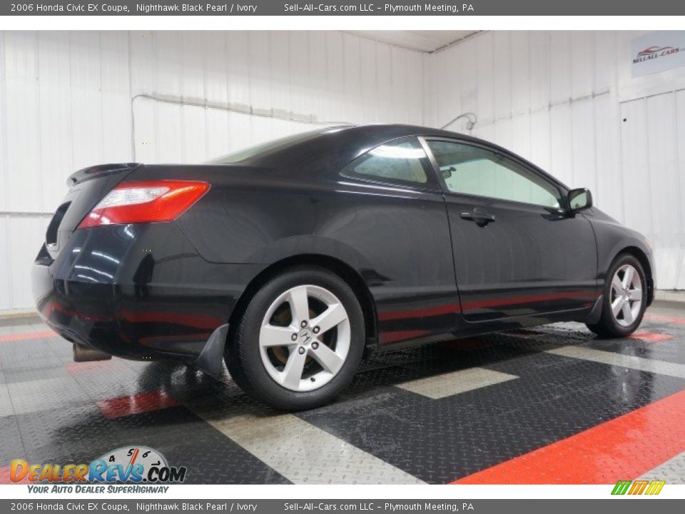 2006 Honda Civic EX Coupe Nighthawk Black Pearl / Ivory Photo #7
