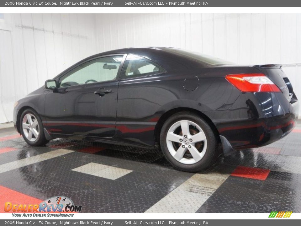 2006 Honda Civic EX Coupe Nighthawk Black Pearl / Ivory Photo #11