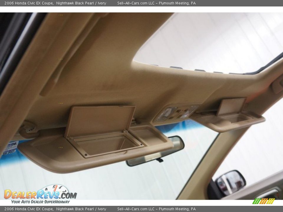 2006 Honda Civic EX Coupe Nighthawk Black Pearl / Ivory Photo #20
