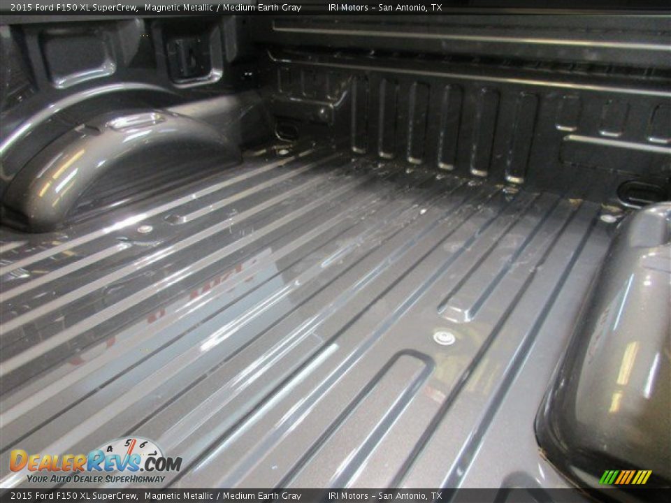 2015 Ford F150 XL SuperCrew Magnetic Metallic / Medium Earth Gray Photo #8