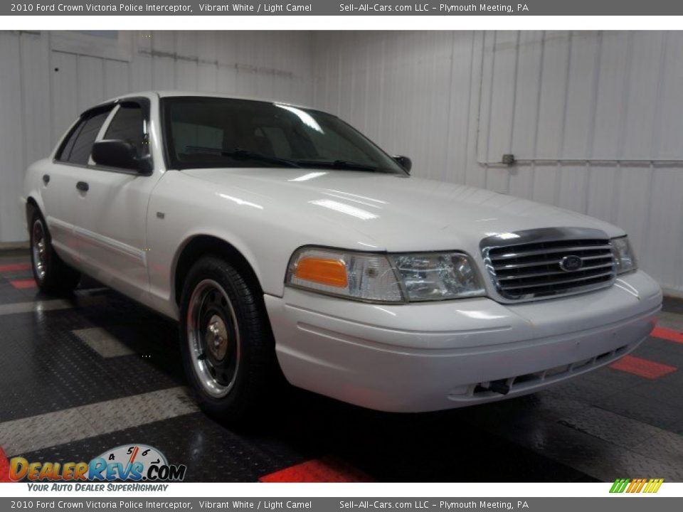 2010 Ford Crown Victoria Police Interceptor Vibrant White / Light Camel Photo #5