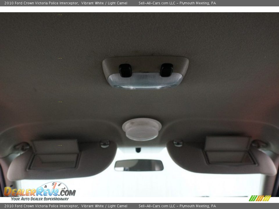 2010 Ford Crown Victoria Police Interceptor Vibrant White / Light Camel Photo #20