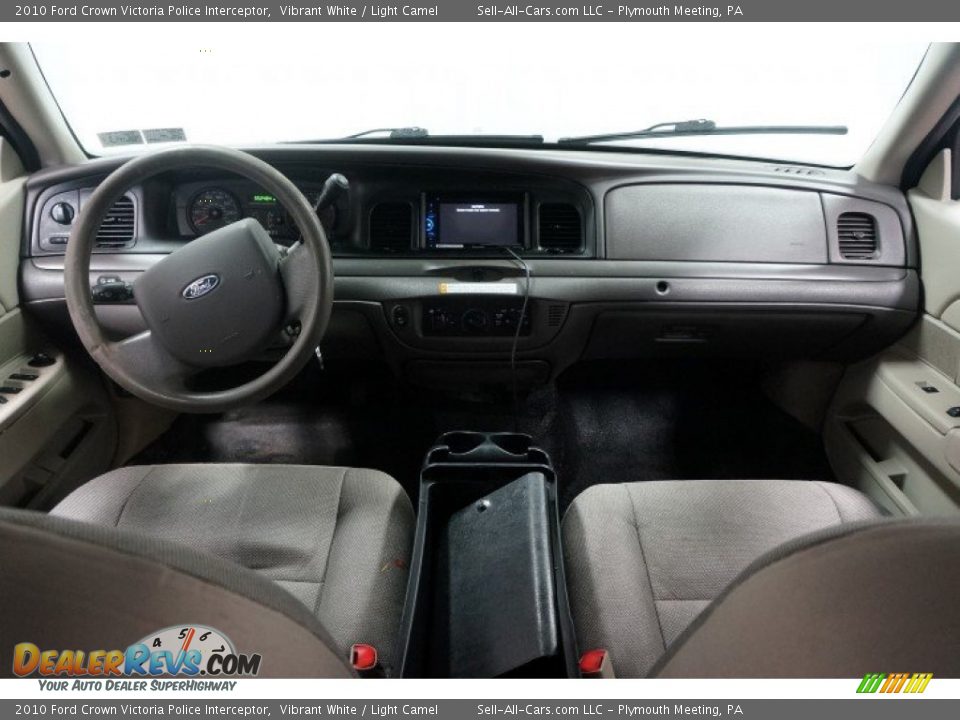 2010 Ford Crown Victoria Police Interceptor Vibrant White / Light Camel Photo #21