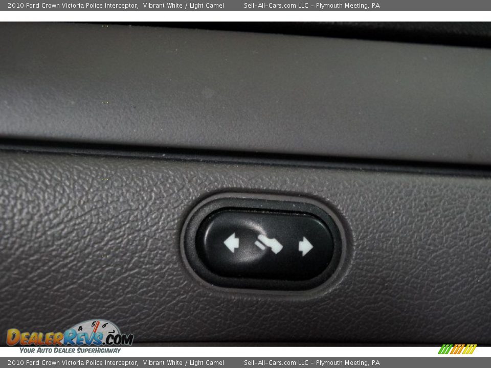 2010 Ford Crown Victoria Police Interceptor Vibrant White / Light Camel Photo #25