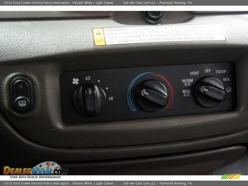 2010 Ford Crown Victoria Police Interceptor Vibrant White / Light Camel Photo #30