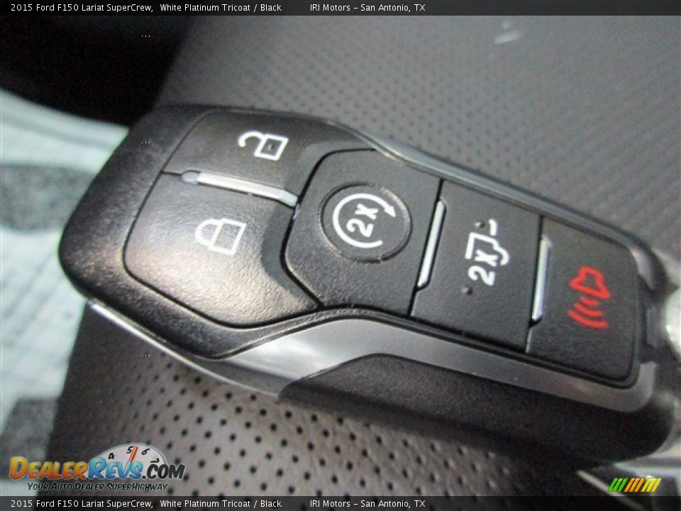 2015 Ford F150 Lariat SuperCrew White Platinum Tricoat / Black Photo #21