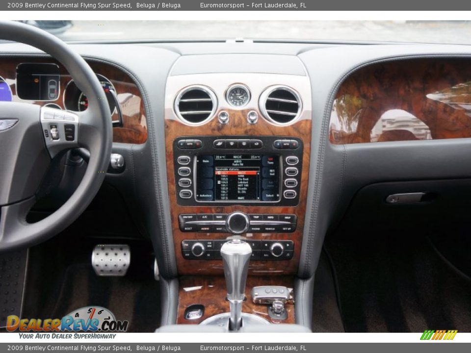 Controls of 2009 Bentley Continental Flying Spur Speed Photo #48