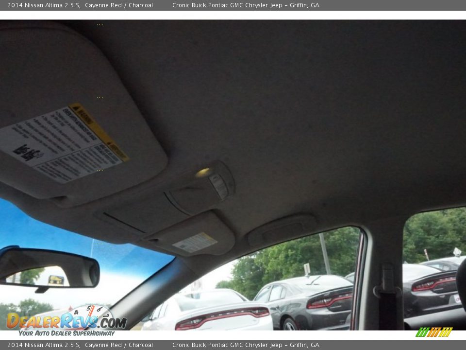 2014 Nissan Altima 2.5 S Cayenne Red / Charcoal Photo #11