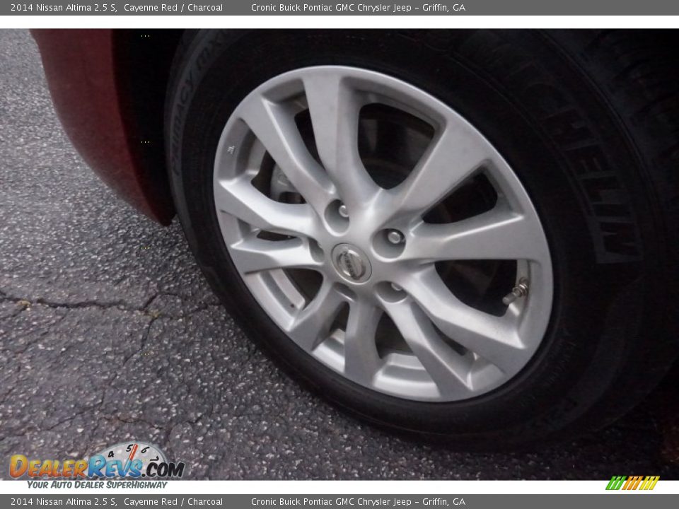 2014 Nissan Altima 2.5 S Cayenne Red / Charcoal Photo #13