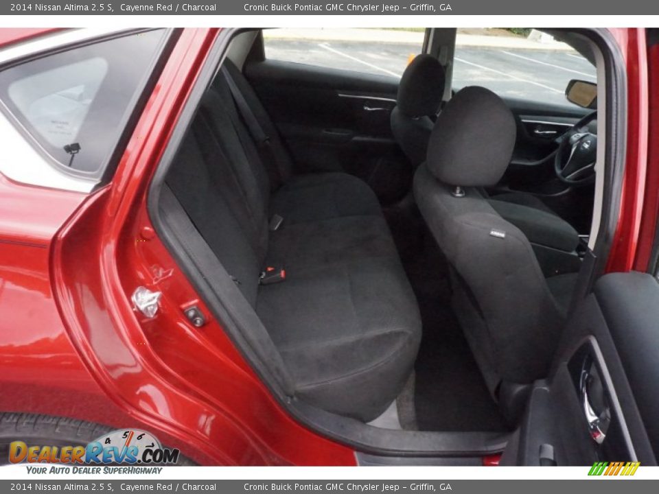 2014 Nissan Altima 2.5 S Cayenne Red / Charcoal Photo #16