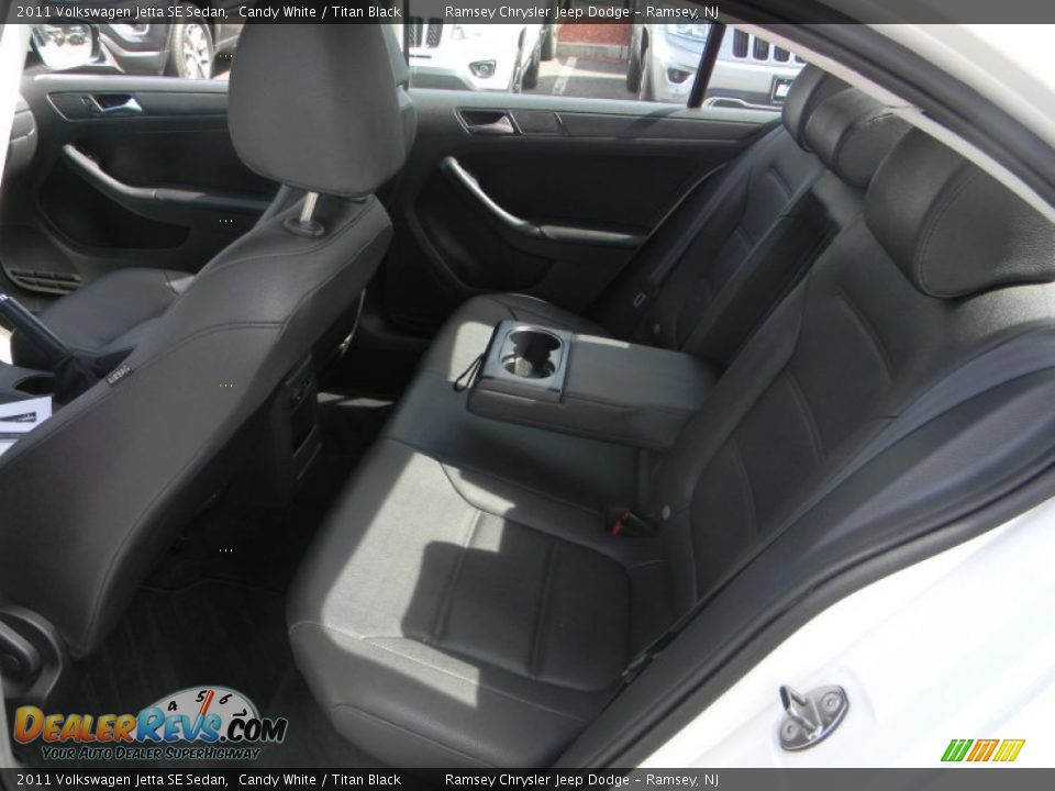 2011 Volkswagen Jetta SE Sedan Candy White / Titan Black Photo #3