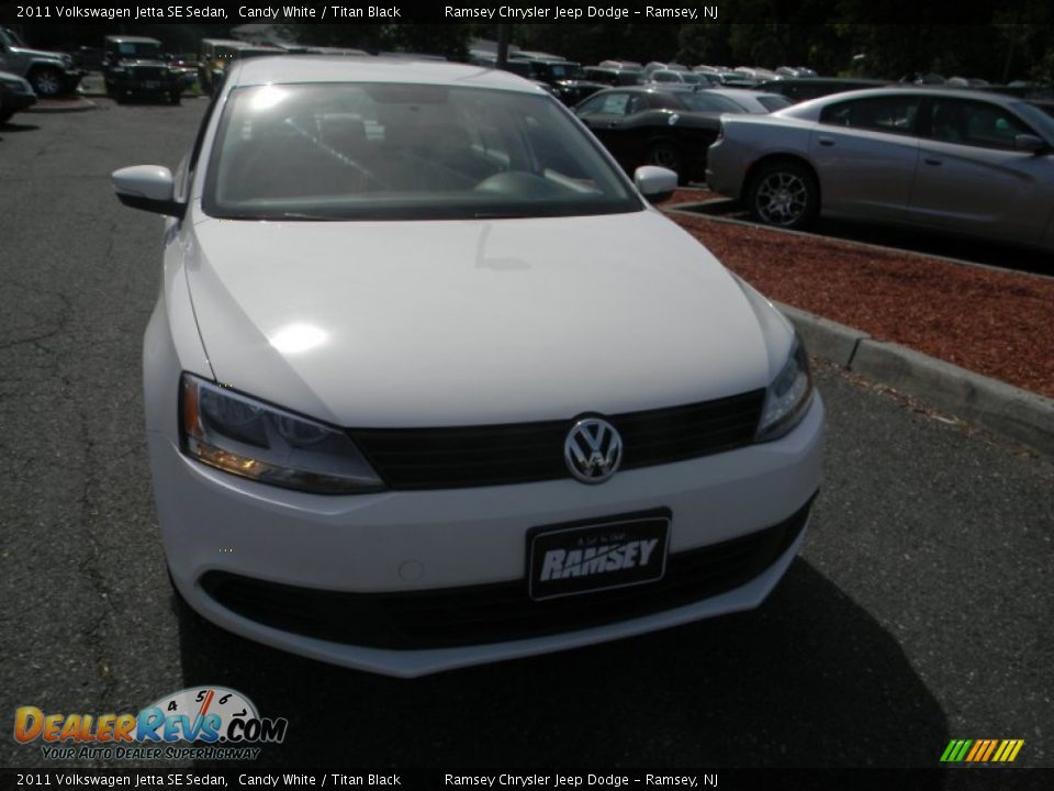 2011 Volkswagen Jetta SE Sedan Candy White / Titan Black Photo #6