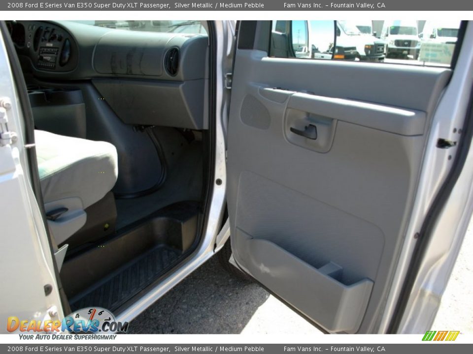 2008 Ford E Series Van E350 Super Duty XLT Passenger Silver Metallic / Medium Pebble Photo #12