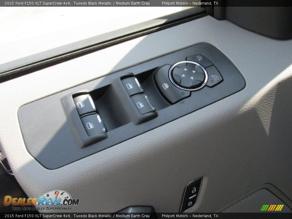 2015 Ford F150 XLT SuperCrew 4x4 Tuxedo Black Metallic / Medium Earth Gray Photo #22