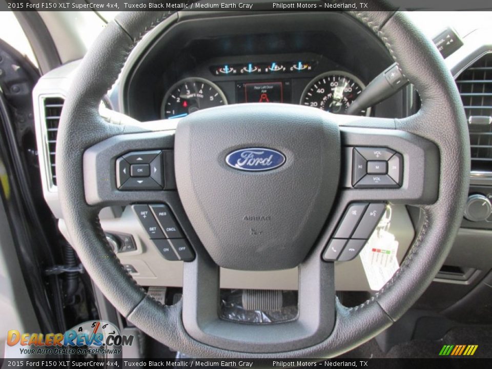 2015 Ford F150 XLT SuperCrew 4x4 Tuxedo Black Metallic / Medium Earth Gray Photo #31