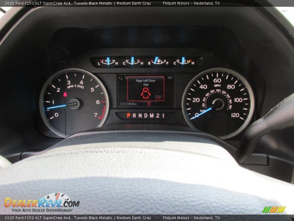 2015 Ford F150 XLT SuperCrew 4x4 Tuxedo Black Metallic / Medium Earth Gray Photo #32