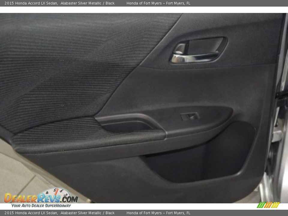 2015 Honda Accord LX Sedan Alabaster Silver Metallic / Black Photo #21