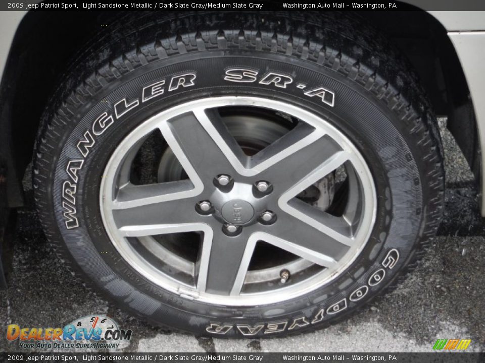 2009 Jeep Patriot Sport Light Sandstone Metallic / Dark Slate Gray/Medium Slate Gray Photo #3
