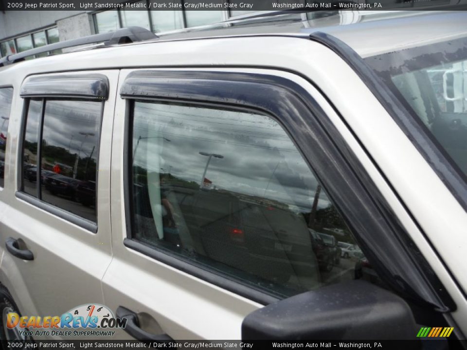 2009 Jeep Patriot Sport Light Sandstone Metallic / Dark Slate Gray/Medium Slate Gray Photo #5