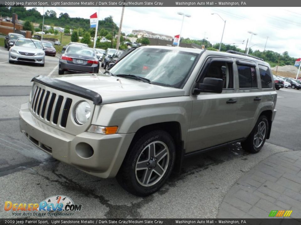 Front 3/4 View of 2009 Jeep Patriot Sport Photo #7