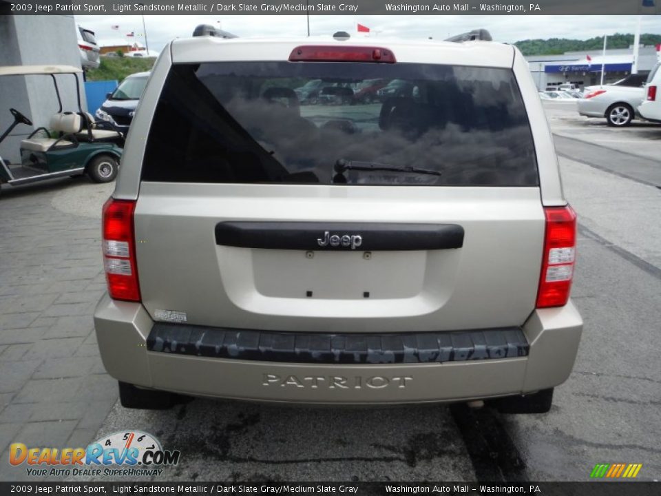 2009 Jeep Patriot Sport Light Sandstone Metallic / Dark Slate Gray/Medium Slate Gray Photo #8