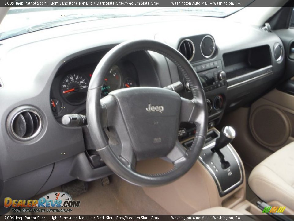 2009 Jeep Patriot Sport Light Sandstone Metallic / Dark Slate Gray/Medium Slate Gray Photo #11