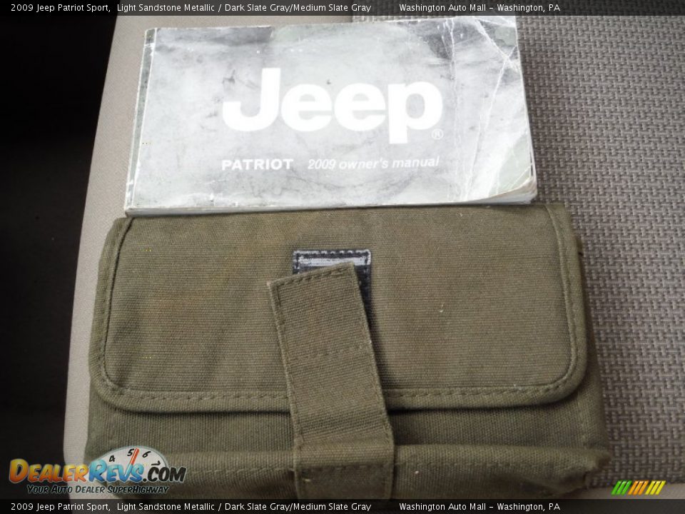 2009 Jeep Patriot Sport Light Sandstone Metallic / Dark Slate Gray/Medium Slate Gray Photo #22
