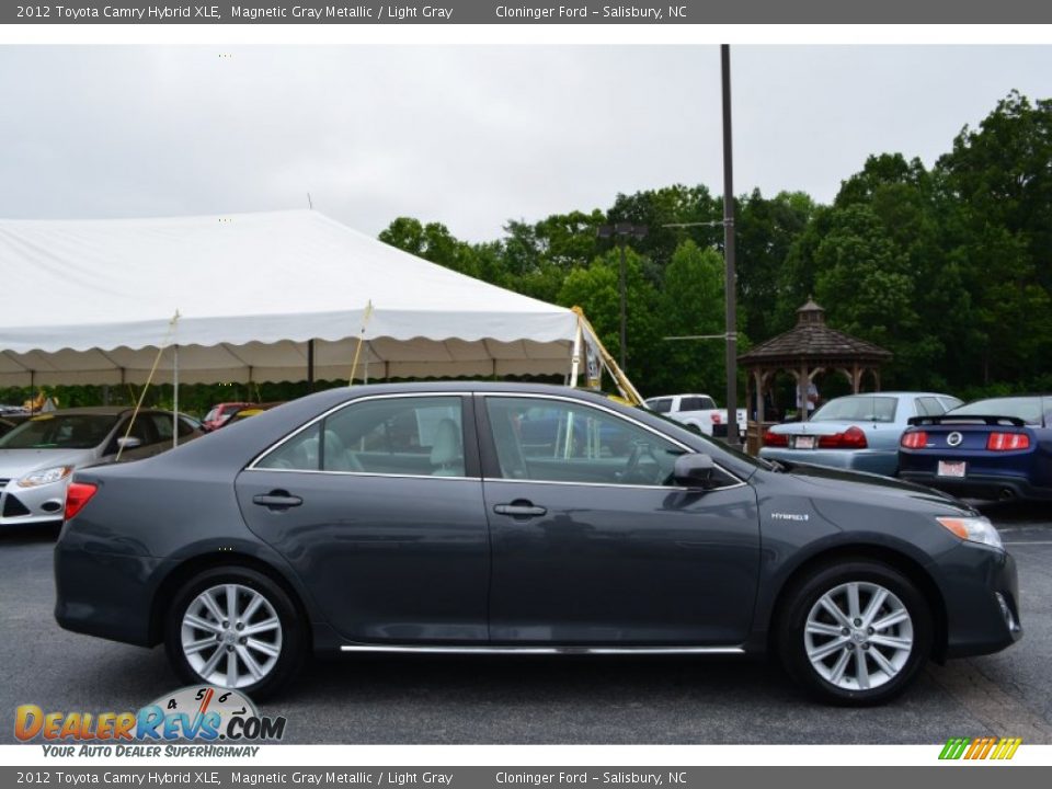 2012 Toyota Camry Hybrid XLE Magnetic Gray Metallic / Light Gray Photo #2