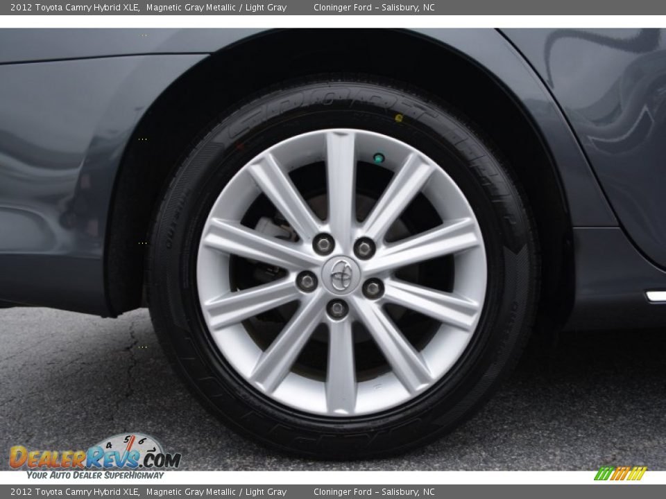 2012 Toyota Camry Hybrid XLE Magnetic Gray Metallic / Light Gray Photo #8