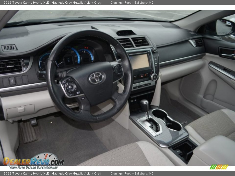 2012 Toyota Camry Hybrid XLE Magnetic Gray Metallic / Light Gray Photo #11