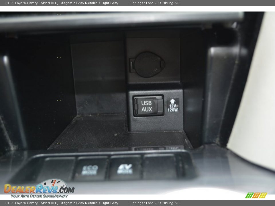 2012 Toyota Camry Hybrid XLE Magnetic Gray Metallic / Light Gray Photo #23