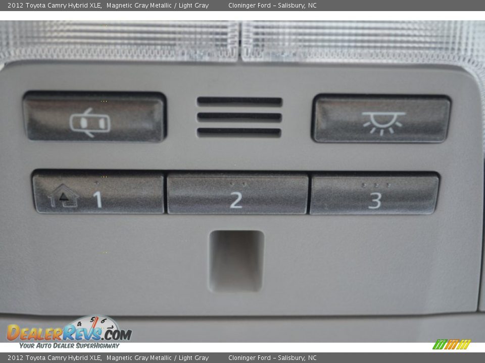 2012 Toyota Camry Hybrid XLE Magnetic Gray Metallic / Light Gray Photo #26