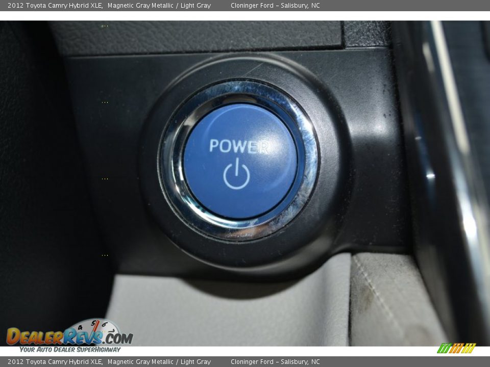 2012 Toyota Camry Hybrid XLE Magnetic Gray Metallic / Light Gray Photo #30