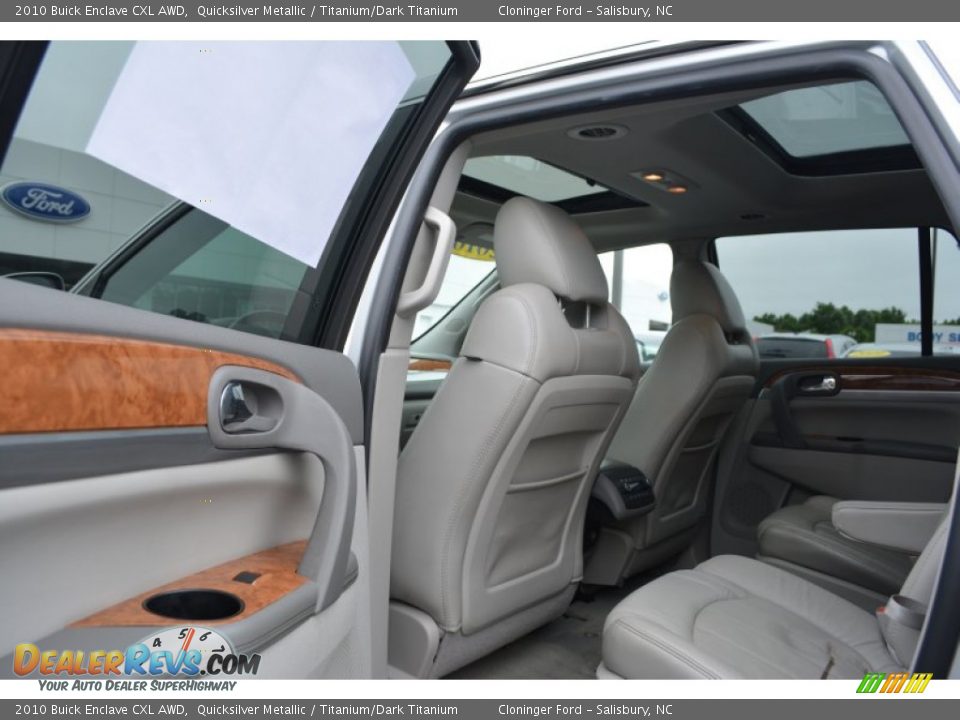 2010 Buick Enclave CXL AWD Quicksilver Metallic / Titanium/Dark Titanium Photo #13