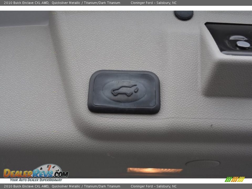 2010 Buick Enclave CXL AWD Quicksilver Metallic / Titanium/Dark Titanium Photo #15