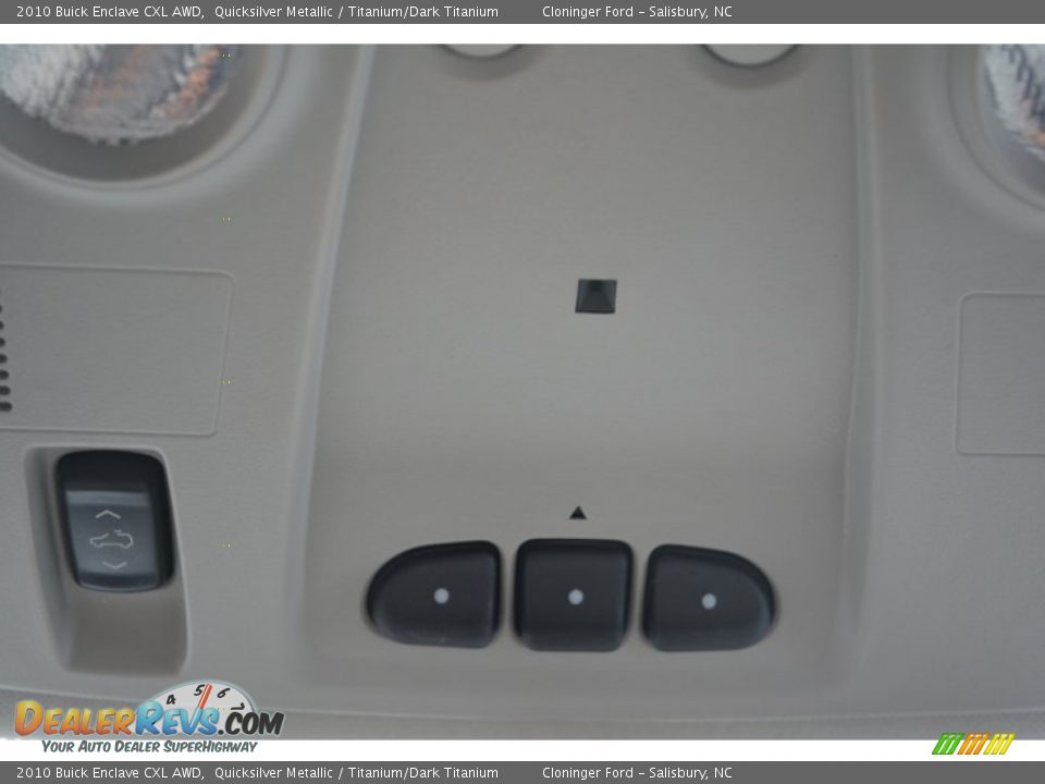 2010 Buick Enclave CXL AWD Quicksilver Metallic / Titanium/Dark Titanium Photo #24