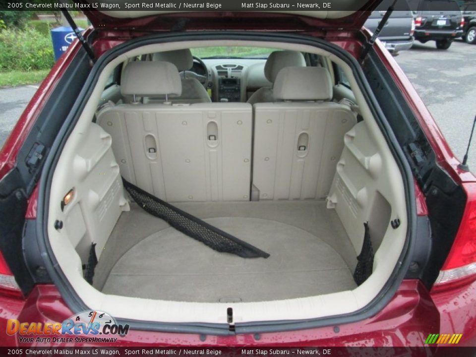 2005 Chevrolet Malibu Maxx LS Wagon Sport Red Metallic / Neutral Beige Photo #19