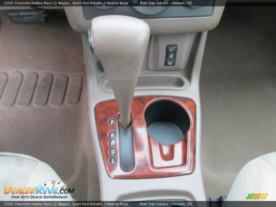 2005 Chevrolet Malibu Maxx LS Wagon Sport Red Metallic / Neutral Beige Photo #25