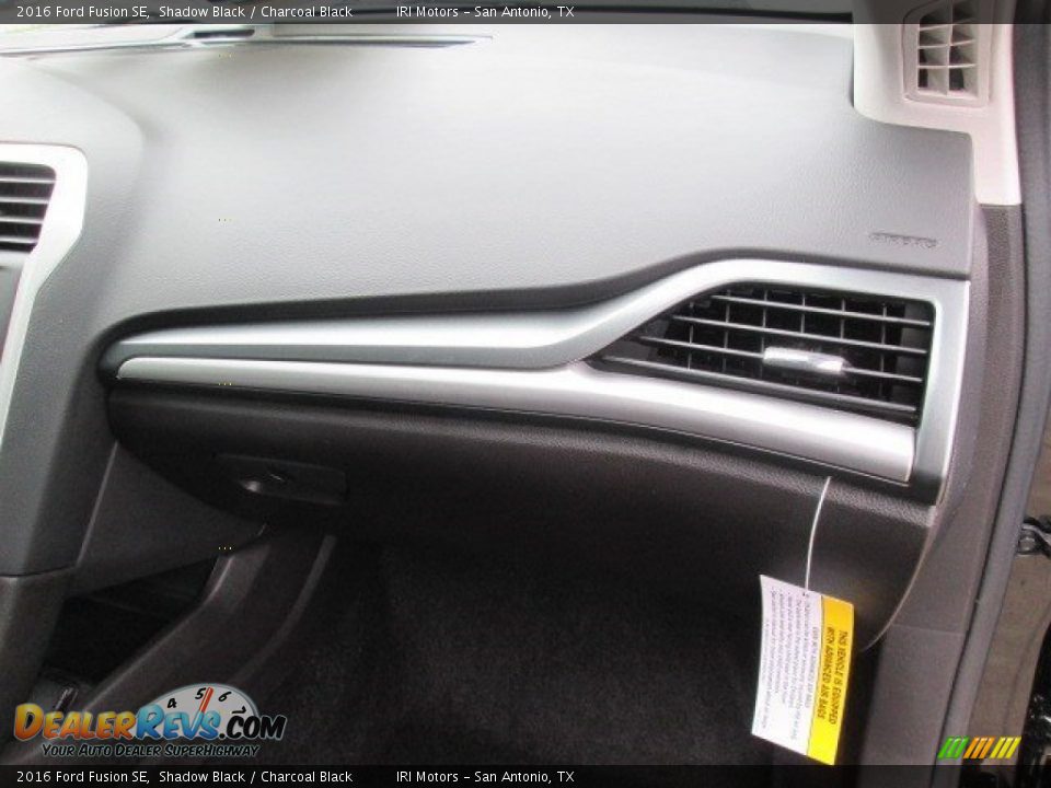 2016 Ford Fusion SE Shadow Black / Charcoal Black Photo #11