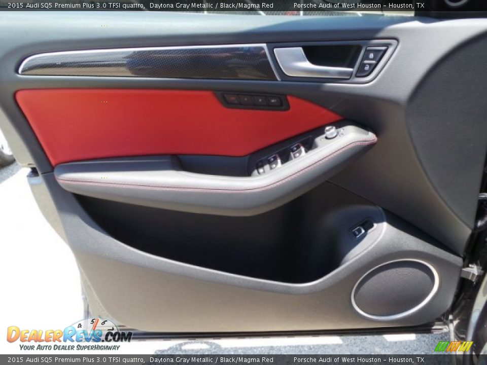 2015 Audi SQ5 Premium Plus 3.0 TFSI quattro Daytona Gray Metallic / Black/Magma Red Photo #10