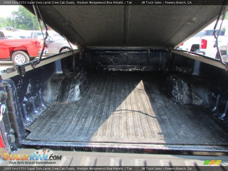 2006 Ford F350 Super Duty Lariat Crew Cab Dually Medium Wedgewood Blue Metallic / Tan Photo #12