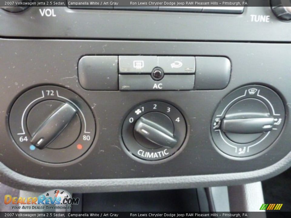 2007 Volkswagen Jetta 2.5 Sedan Campanella White / Art Gray Photo #19