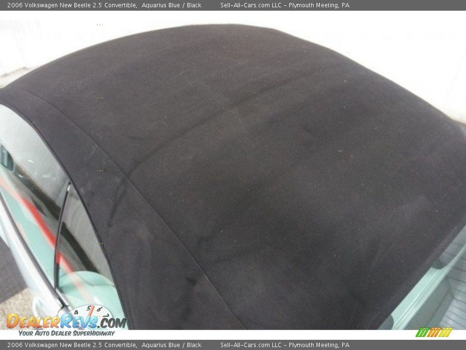 2006 Volkswagen New Beetle 2.5 Convertible Aquarius Blue / Black Photo #20