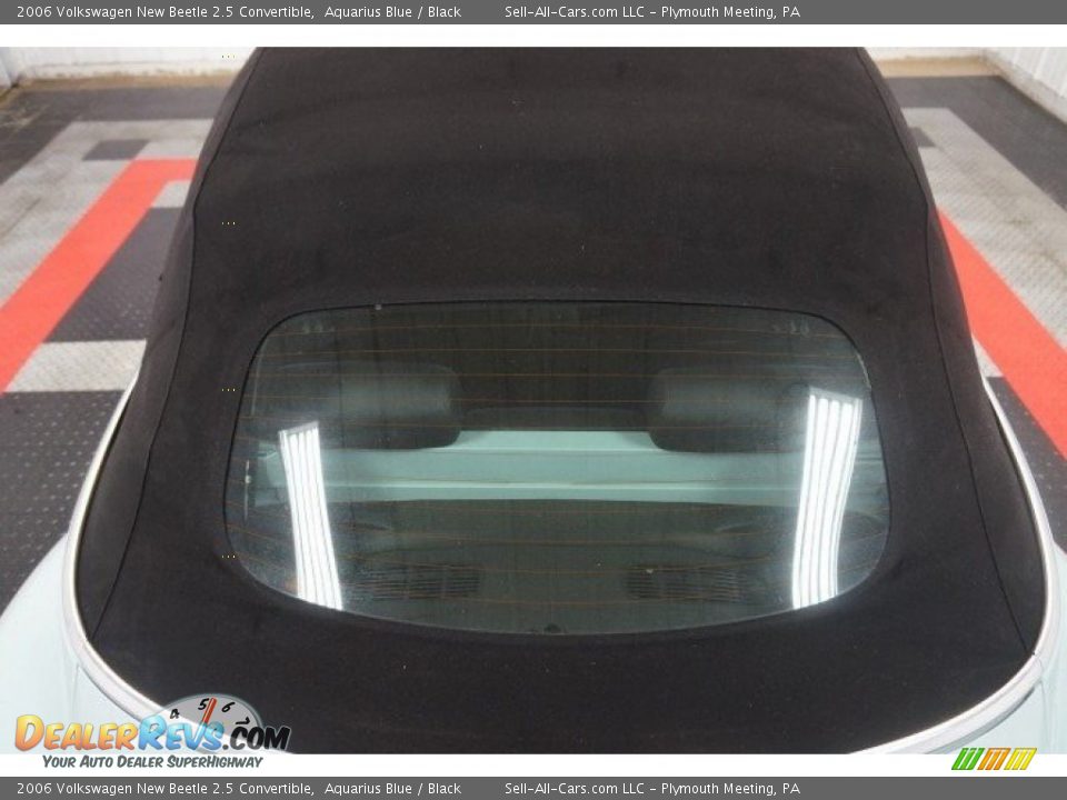 2006 Volkswagen New Beetle 2.5 Convertible Aquarius Blue / Black Photo #21