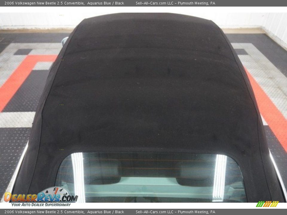 2006 Volkswagen New Beetle 2.5 Convertible Aquarius Blue / Black Photo #22